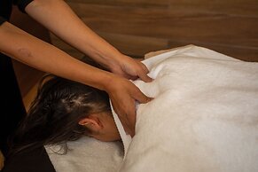 Hotel Hidden Kingdom