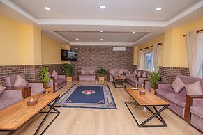 Hotel Hidden Kingdom