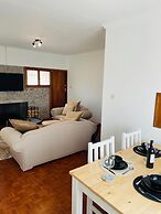 Immaculate Home in Avondale West - 2166