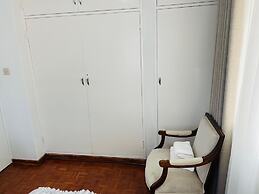 Immaculate Home in Avondale West - 2166