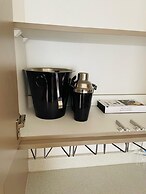 Immaculate Home in Avondale West - 2166