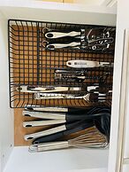 Immaculate Home in Avondale West - 2166