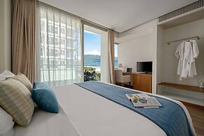 Exclusive 120sqm 2bdr Corner Suite Rooftop Pool