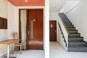 TwoSpaces Living at Saren Guest House