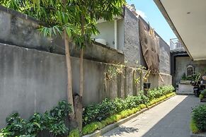 TwoSpaces Living at Saren Guest House