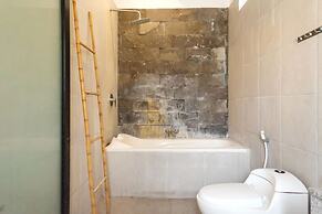 TwoSpaces Living at Saren Guest House