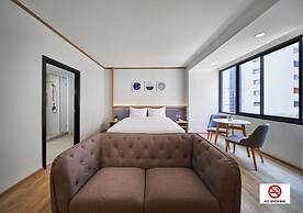 Prom Hotel