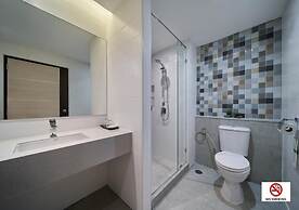 Prom Hotel