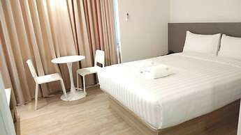 Prom Hotel