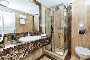 Lebada Luxury Resort & Spa