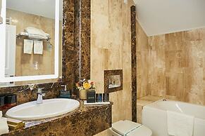 Lebada Luxury Resort & Spa