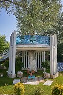 Lebada Luxury Resort & Spa