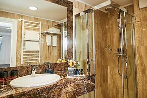 Lebada Luxury Resort & Spa