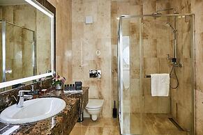 Lebada Luxury Resort & Spa