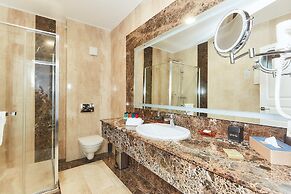 Lebada Luxury Resort & Spa