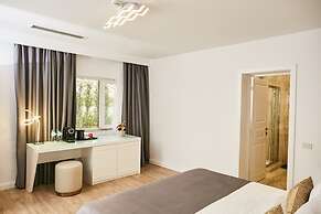 Lebada Luxury Resort & Spa