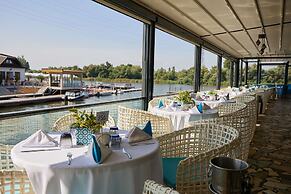 Lebada Luxury Resort & Spa