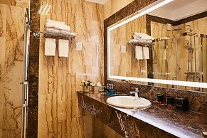 Lebada Luxury Resort & Spa