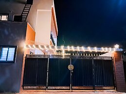 Roomshala 135 Paradise Villa Banglore