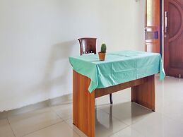 OYO Life 89990 Kost Waterfront 75 Sub