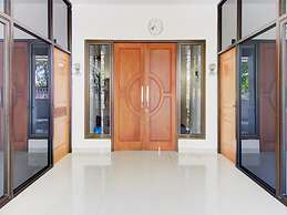 OYO Life 89990 Kost Waterfront 75 Sub