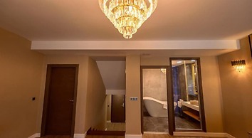 Elexus Poiana Brasov