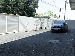 OYO 93203 Kost Eksklusif Syariah