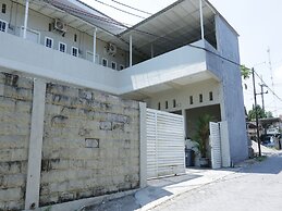 OYO 93203 Kost Eksklusif Syariah