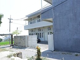 OYO 93203 Kost Eksklusif Syariah