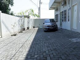 OYO 93203 Kost Eksklusif Syariah