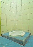 OYO Life 92694 Kost Nino