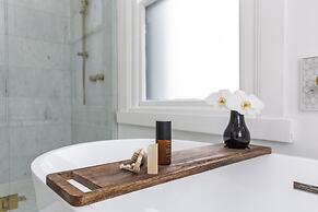 Victoria Hall Apartments