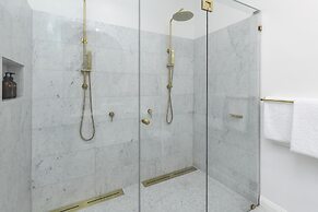 Victoria Hall Apartments