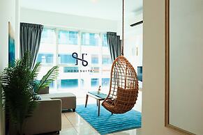 Homesuite' Home at Sutera Avenue