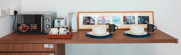 Homesuite' Home at Sutera Avenue