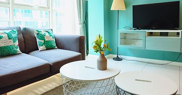 Homesuite' Home at Sutera Avenue