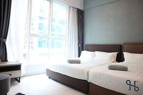 Homesuite' Home at Sutera Avenue