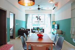 Homesuite' Home at Sutera Avenue