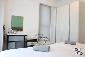 Homesuite' Home at Sutera Avenue