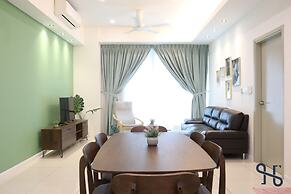 Homesuite' Home at Sutera Avenue