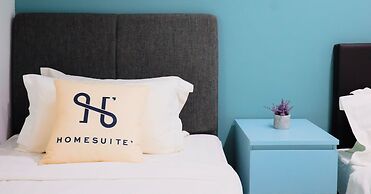 Homesuite' Home at Sutera Avenue