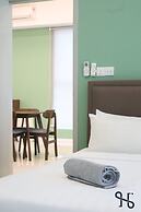 Homesuite' Home at Sutera Avenue