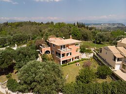 Villa Dorina by Corfuescapes