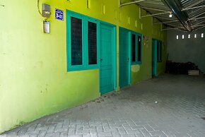 SPOT ON 93210 Griya Kos Kanjeng Mami Syariah