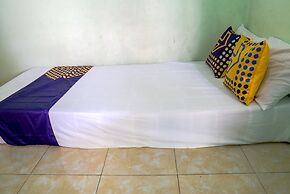 SPOT ON 93210 Griya Kos Kanjeng Mami Syariah