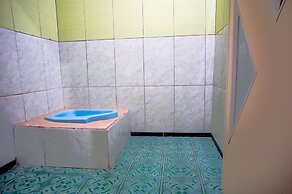 SPOT ON 93210 Griya Kos Kanjeng Mami Syariah