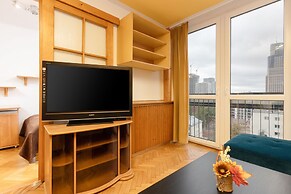 Warsaw Apartment City View by Renters