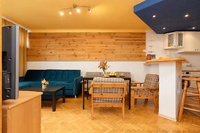 Warsaw Apartment City View by Renters