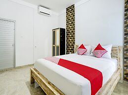 OYO Flagship 90756 Melasti Hills Room & Cafe