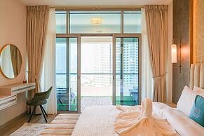 Yogi-Luxury 1BR Apartment with Panoramic Views